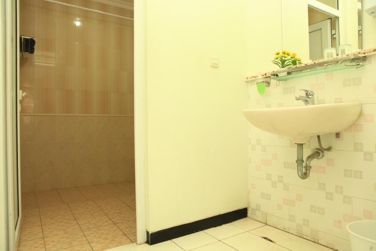 Arya Graha Semarang Hotel Exterior photo