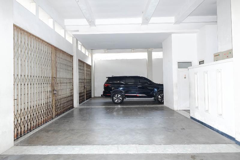 Arya Graha Semarang Hotel Exterior photo
